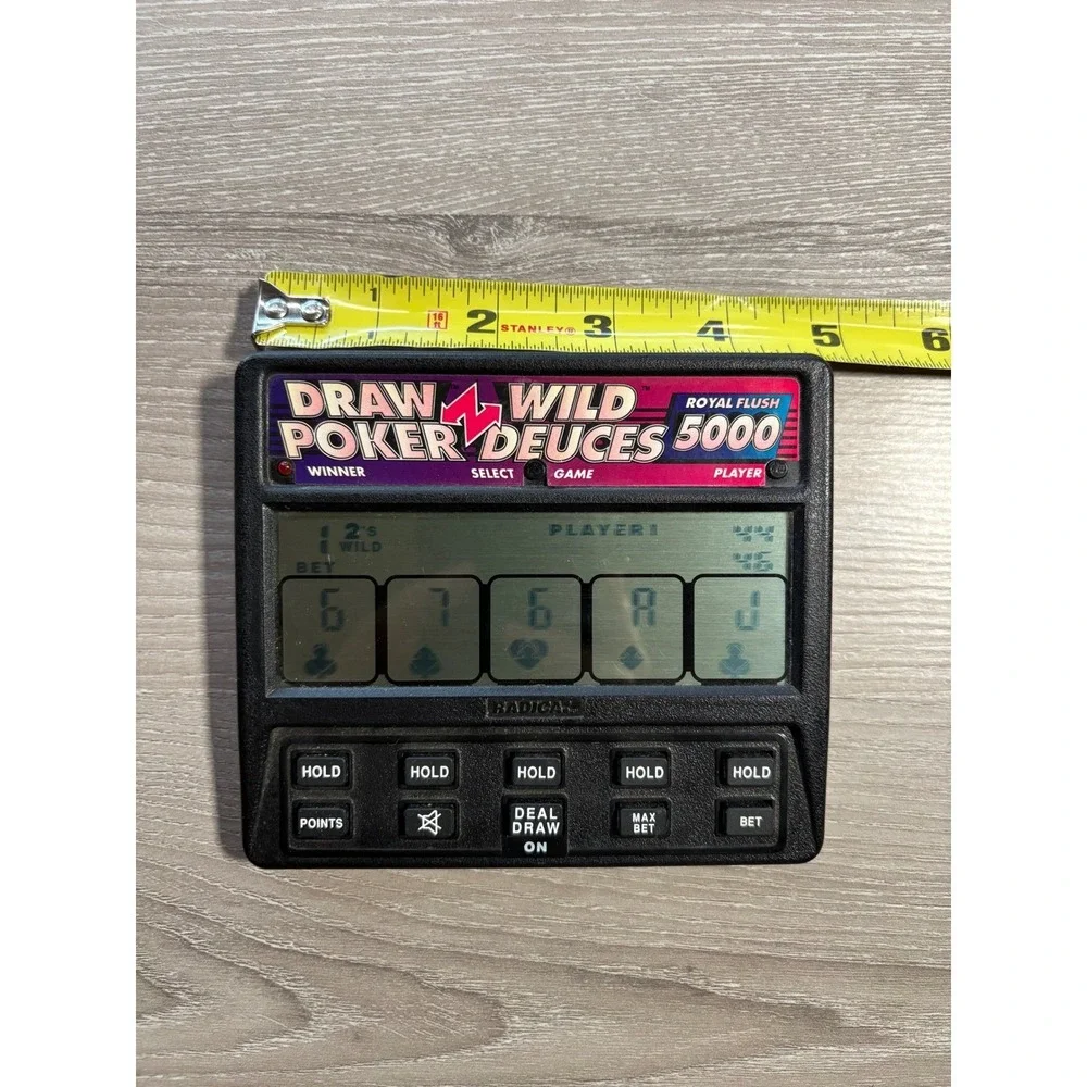 Radica Draw Poker Wild Deuces 5000 Handheld Electronic Game Vintage Model 1414
